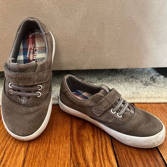Sperry Topsider Little Kid's Grey Spinnaker Washable Junior Sneaker Size 8.5 - Picture 2 of 10
